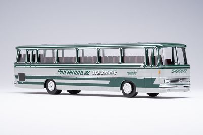 S 150 Reisebus, SCHULZ REISEN, Neue Türbeschriftung