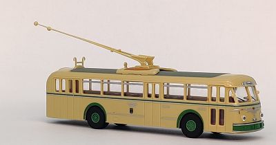 UeHIIIs Obus Solingen mit Tageblatt-Reklame