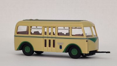 Obus-Anhänger Orion Solingen mit Möbel Diller-Reklame